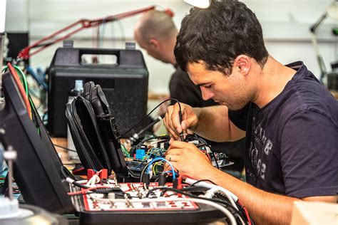 REPAIR, MAINTENANCE AND CALIBRATION .